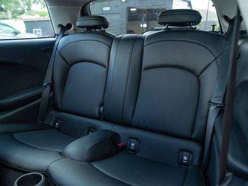 Used 2020 MINI Cooper 2-Door Hardtop FWD image 18