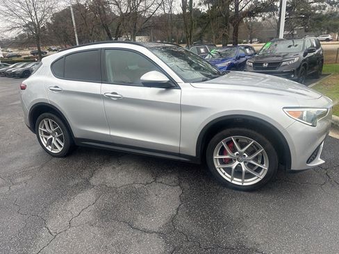 Used 2019 Alfa Romeo Stelvio Sport w/ Quick Order Package 22J Sport image 12