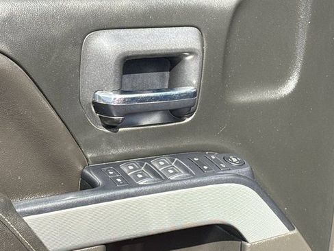 Used 2018 Chevrolet Silverado 1500 LT w/ All Star Edition image 16