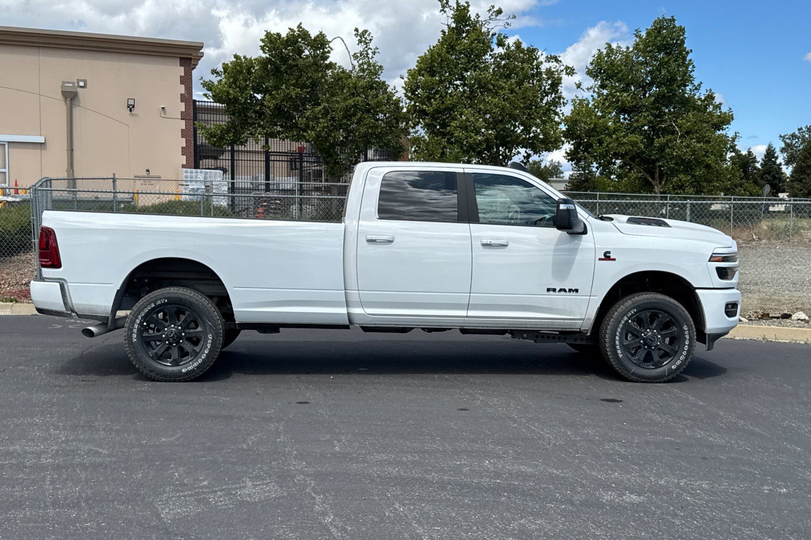 New 2026 RAM 2500 Laramie w/ Night Edition AWD/4WD image 2