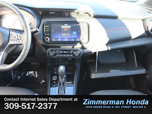 Used 2024 Nissan Kicks SR w/ SR Premium Package image 17