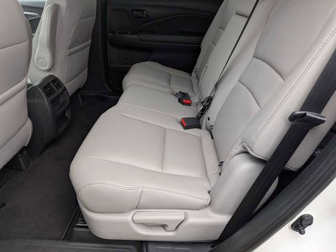 Certified 2023 Honda Passport EX-L image 19