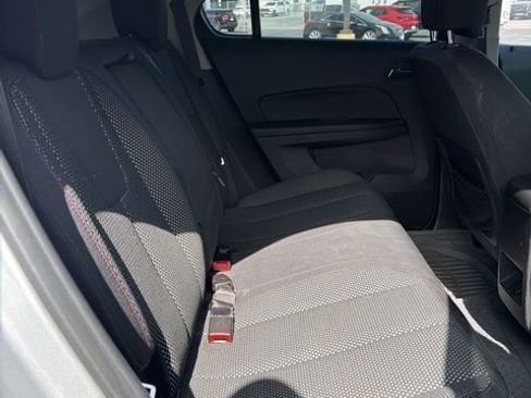 Used 2017 Chevrolet Equinox LT image 17