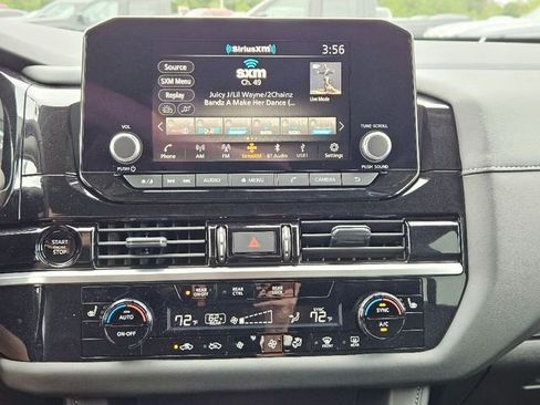 New 2025 Nissan Pathfinder SV image 17