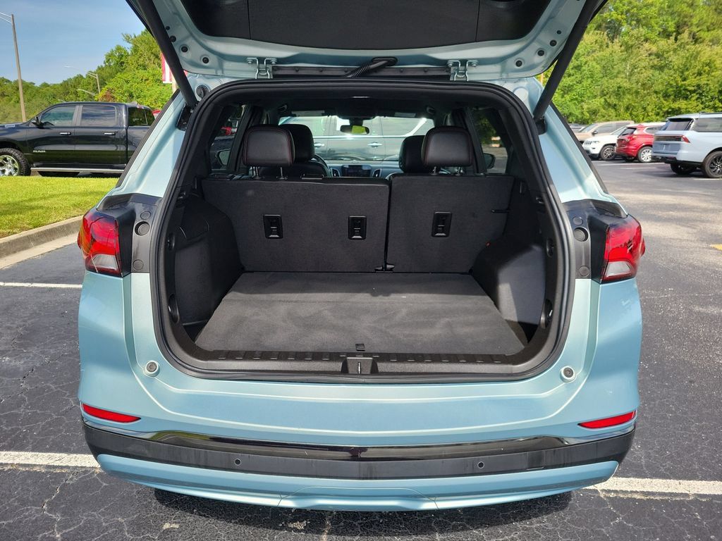 Used 2022 Chevrolet Equinox RS w/ Infotainment Package FWD image 11