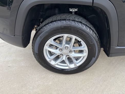 New 2025 Jeep Grand Cherokee Laredo X w/ Luxury Tech Group I image 6