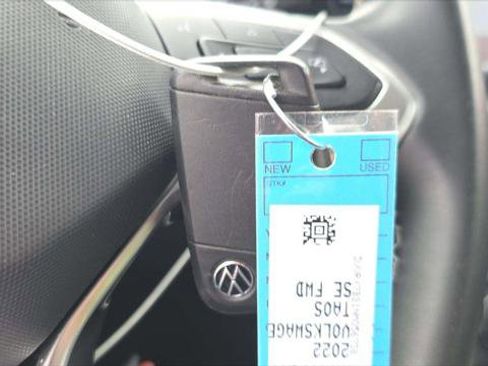 Used 2022 Volkswagen Taos SE FWD image 22
