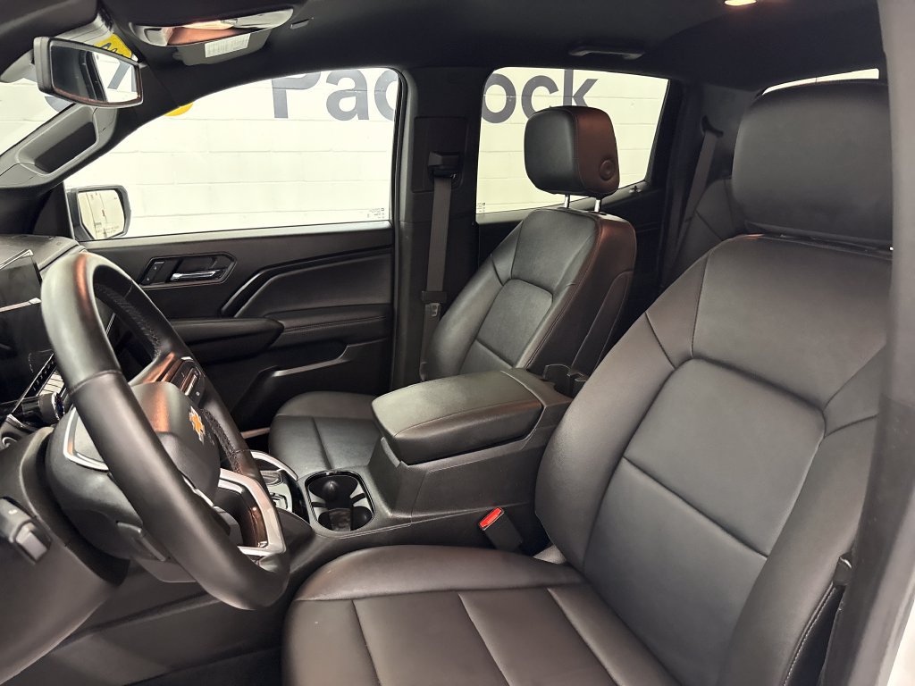 Used 2024 Chevrolet Colorado LT w/ LT Convenience Package III RWD image 14