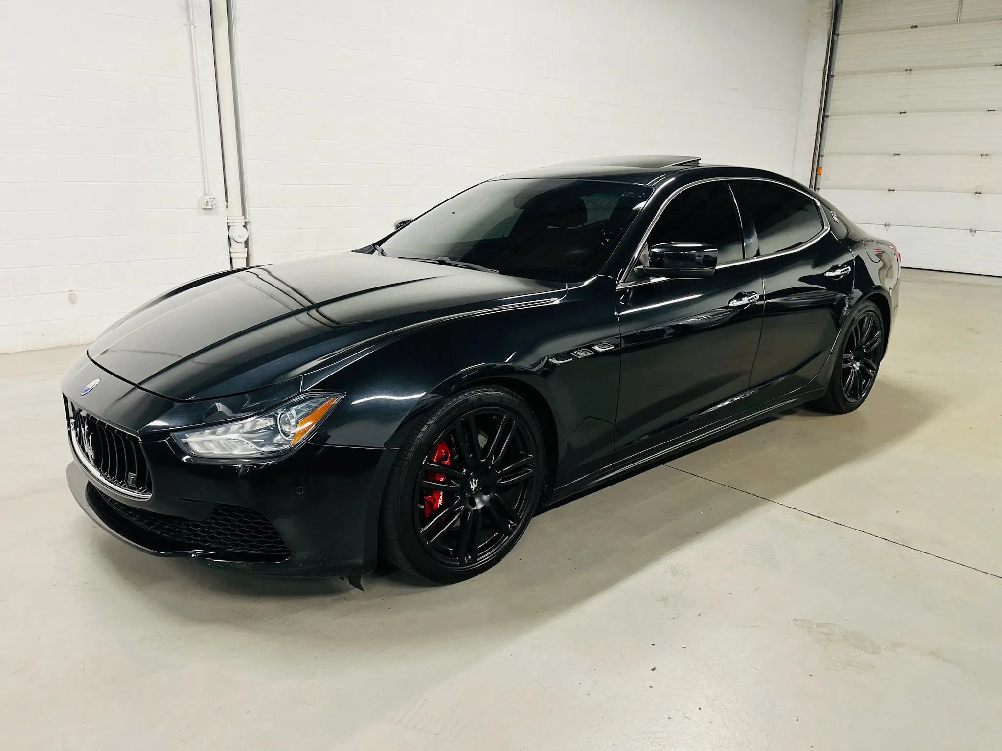Used 2014 Maserati Ghibli S Q4 AWD/4WD image 2