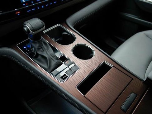 Used 2023 Toyota Sienna XLE image 24