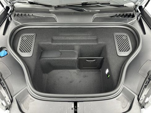 Certified 2025 Porsche Macan Electric image 55