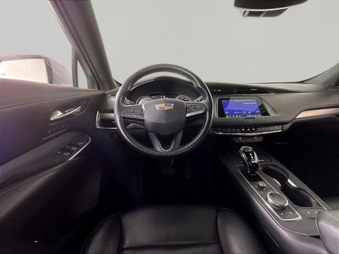 Certified 2023 Cadillac XT4 Premium Luxury AWD/4WD image 8