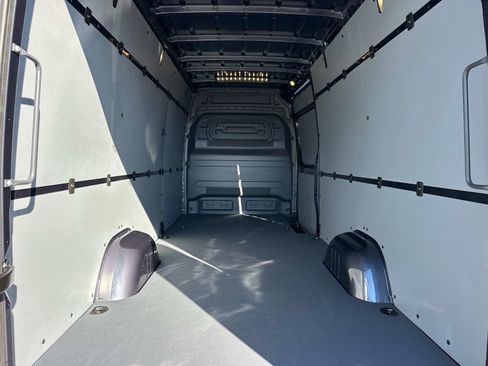 New 2026 Mercedes-Benz Sprinter 2500 image 8