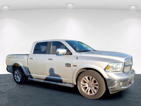 Used 2017 RAM 1500 Laramie Longhorn RWD image 14