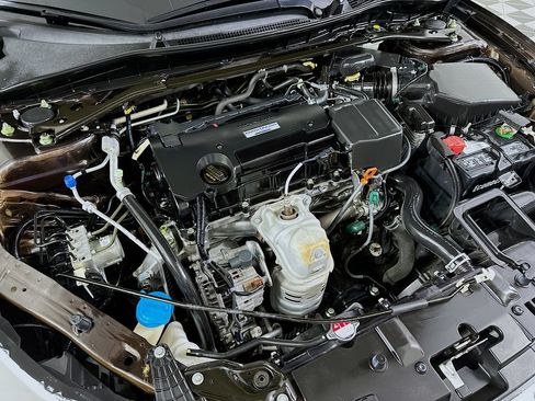 Certified 2017 Honda Accord Sport image 26