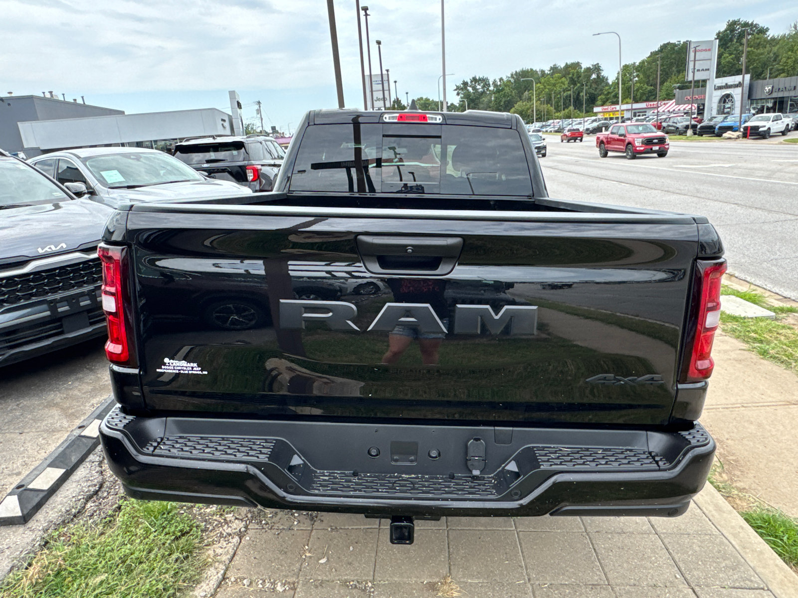 Used 2025 RAM 1500 Tradesman w/ Night Edition AWD/4WD image 4