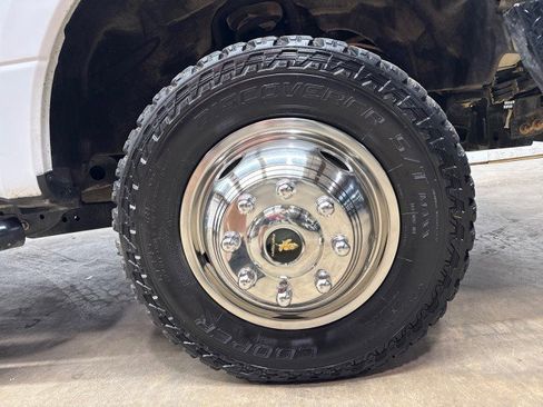 Used 2022 Ford F350 XL w/ Power Equipment Group image 35