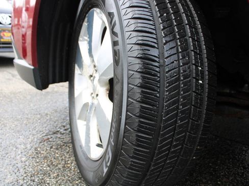 Used 2011 Subaru Outback 3.6R Limited image 19