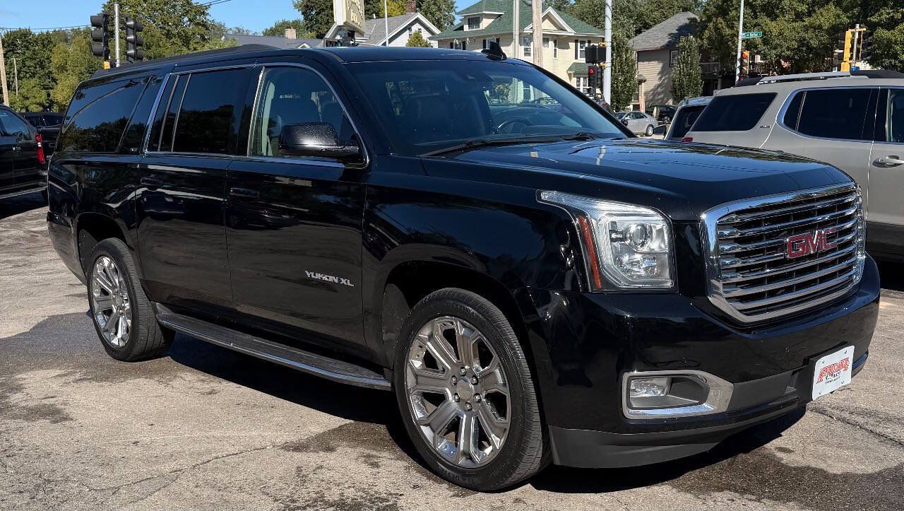 Used 2018 GMC Yukon XL SLT AWD/4WD image 8
