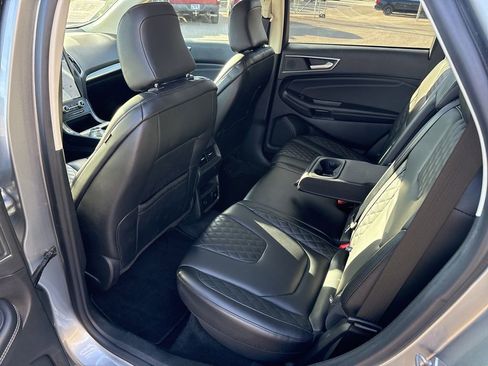 Used 2024 Ford Edge Titanium image 13