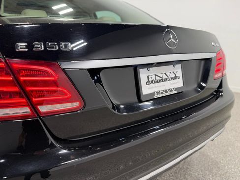 Used 2014 Mercedes-Benz E 350 4MATIC Sedan image 21
