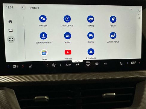 Used 2025 Ford Explorer Active image 29