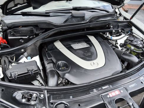 Used 2011 Mercedes-Benz GL 450 4MATIC image 22