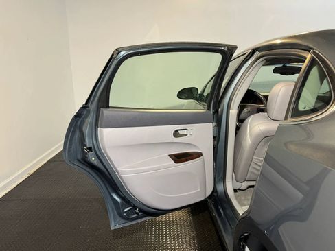 Used 2007 Buick LaCrosse CXS w/ Driver Confidence Package FWD image 25