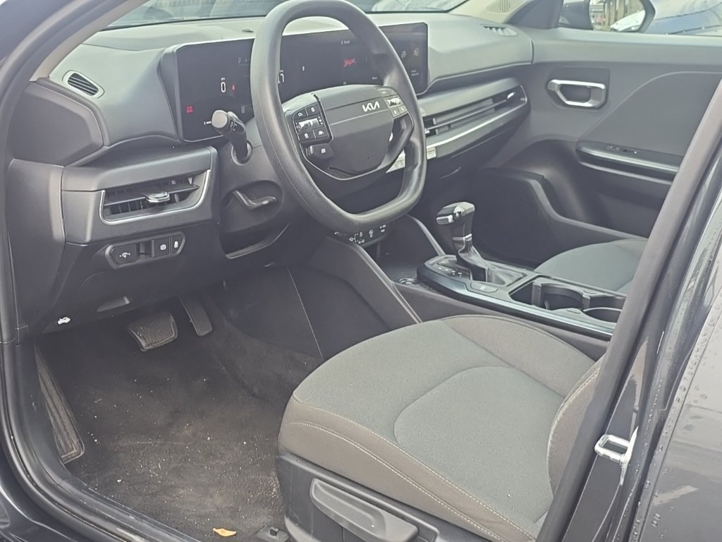 Used 2025 Kia K4 FWD image 6