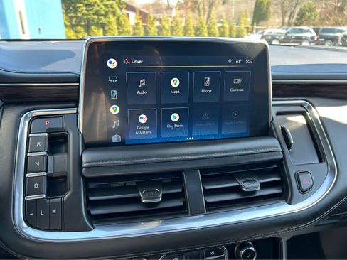 Used 2022 Chevrolet Tahoe Z71 w/ Off-Road Capability Package image 22