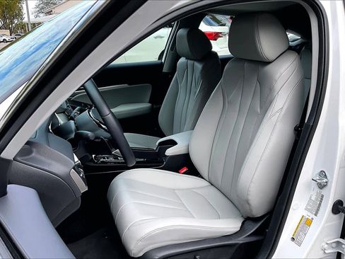 Certified 2025 Acura Integra image 7