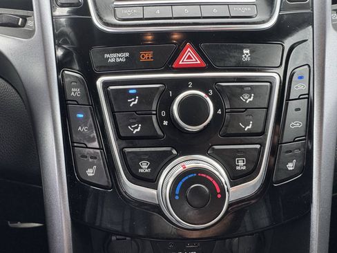 Used 2013 Hyundai Elantra GT w/ Style Pkg FWD image 24