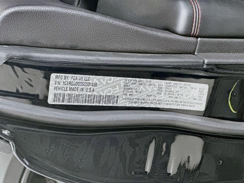 Used 2025 Dodge Durango GT AWD/4WD image 12