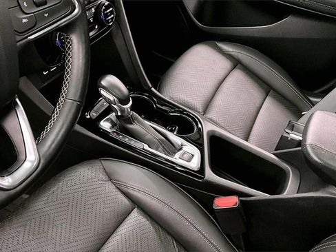 Used 2023 Buick Encore GX Essence w/ Experience Buick Package image 13