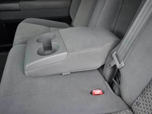 Used 2010 Toyota Tundra Grade 4x2 4dr CrewMax Cab Pick image 11