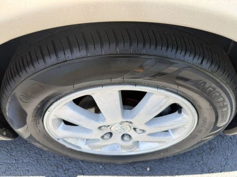 Used 2002 Toyota Camry LE FWD image 7