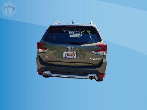 Used 2023 Subaru Forester Touring AWD/4WD image 7