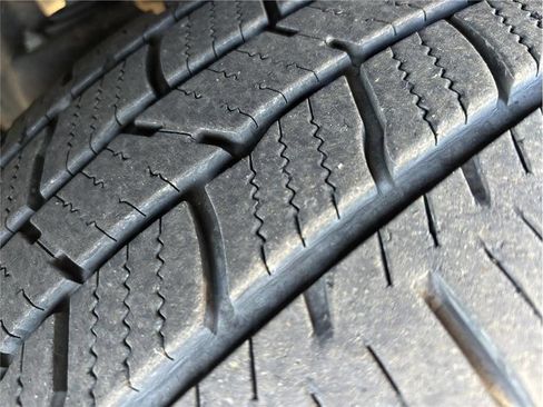 Used 2011 Nissan Armada SV w/ Driver Pkg image 18