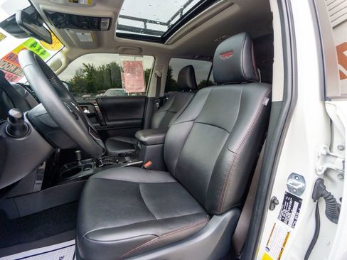 Used 2021 Toyota 4Runner Venture w/ Moonroof Package image 16