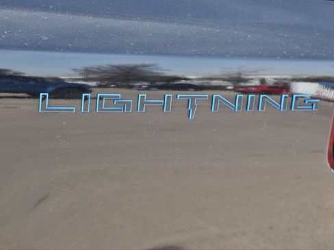 Used 2025 Ford F150 Lightning Lariat image 10