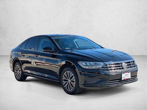 Used 2019 Volkswagen Jetta SE image 3