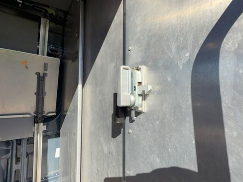 Used 2019 Mercedes-Benz Sprinter 144 image 22