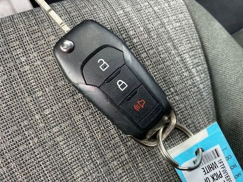 Used 2023 Ford F150 XLT w/ Trailer Tow Package image 24