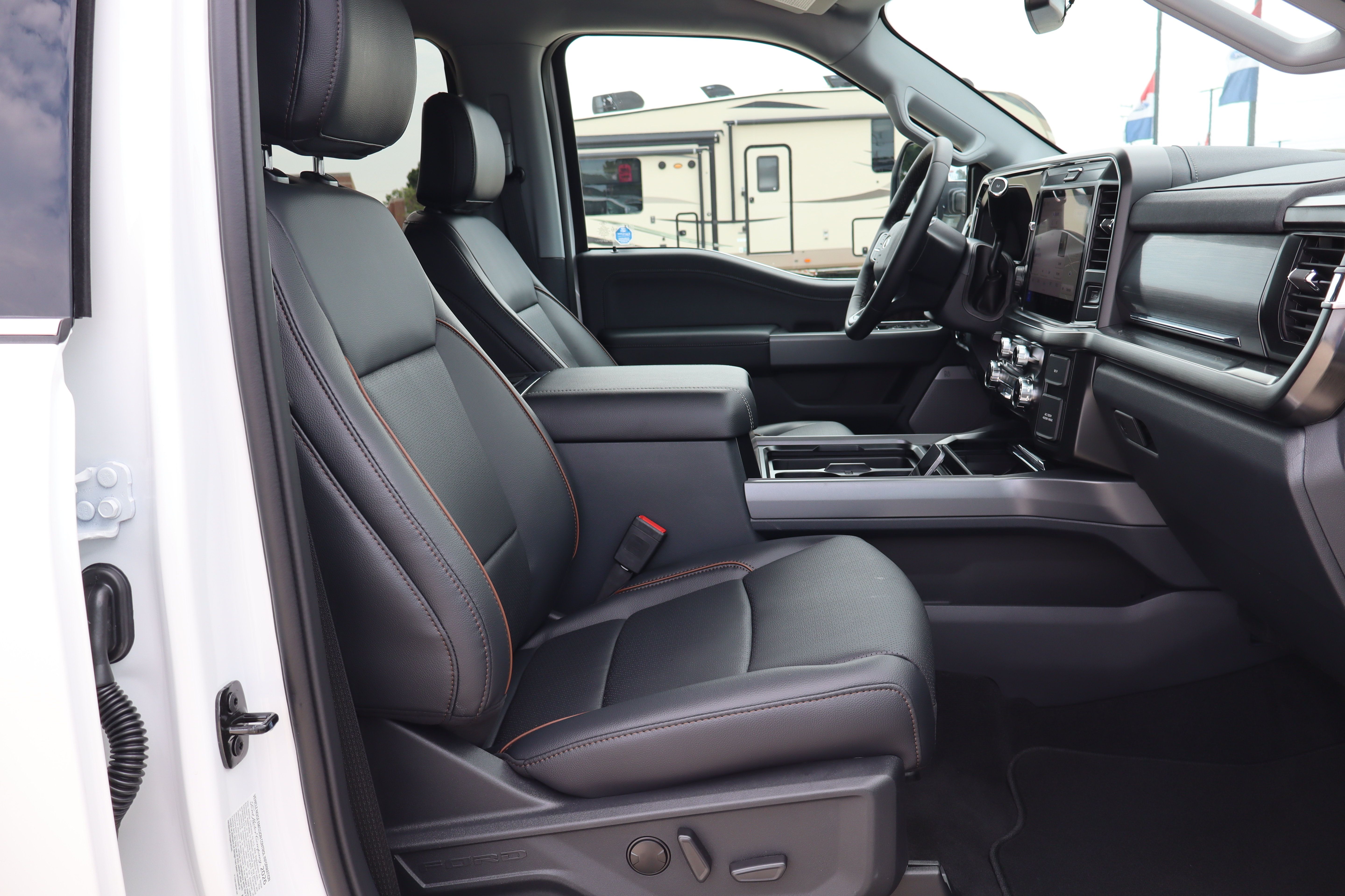 New 2026 Ford F350 Lariat w/ Lariat Premium Package AWD/4WD image 12