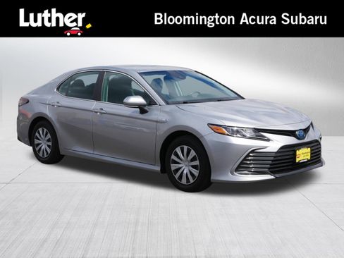 Used 2021 Toyota Camry LE FWD image 1