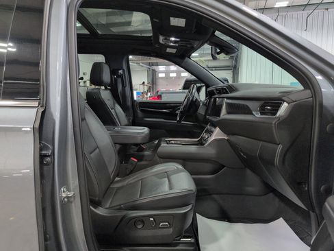 Used 2022 GMC Yukon Denali image 16