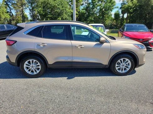 Used 2020 Ford Escape SE AWD/4WD image 9