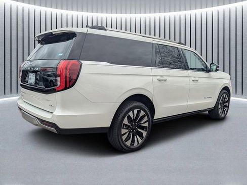 New 2026 Ford Expedition Max Platinum w/ Driver's Package image 3