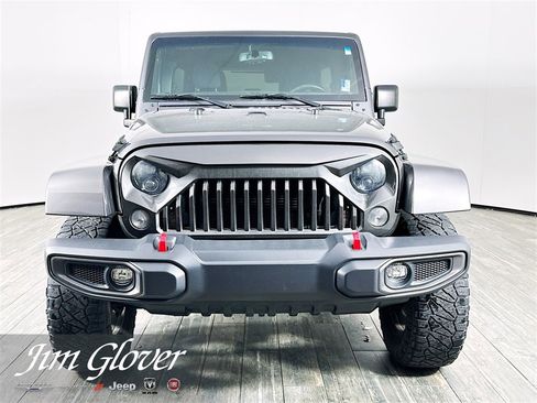 Used 2017 Jeep Wrangler Unlimited Sahara w/ Connectivity Group image 2