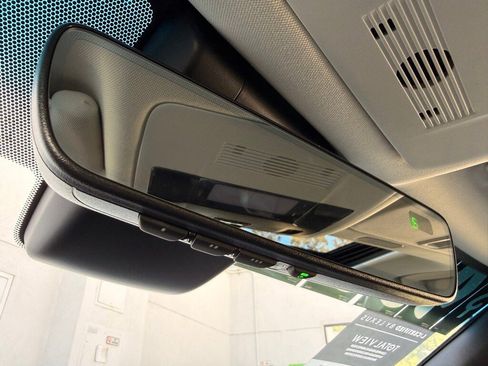 Certified 2025 Lexus ES 350 w/ Accessory Package (Z1) image 28